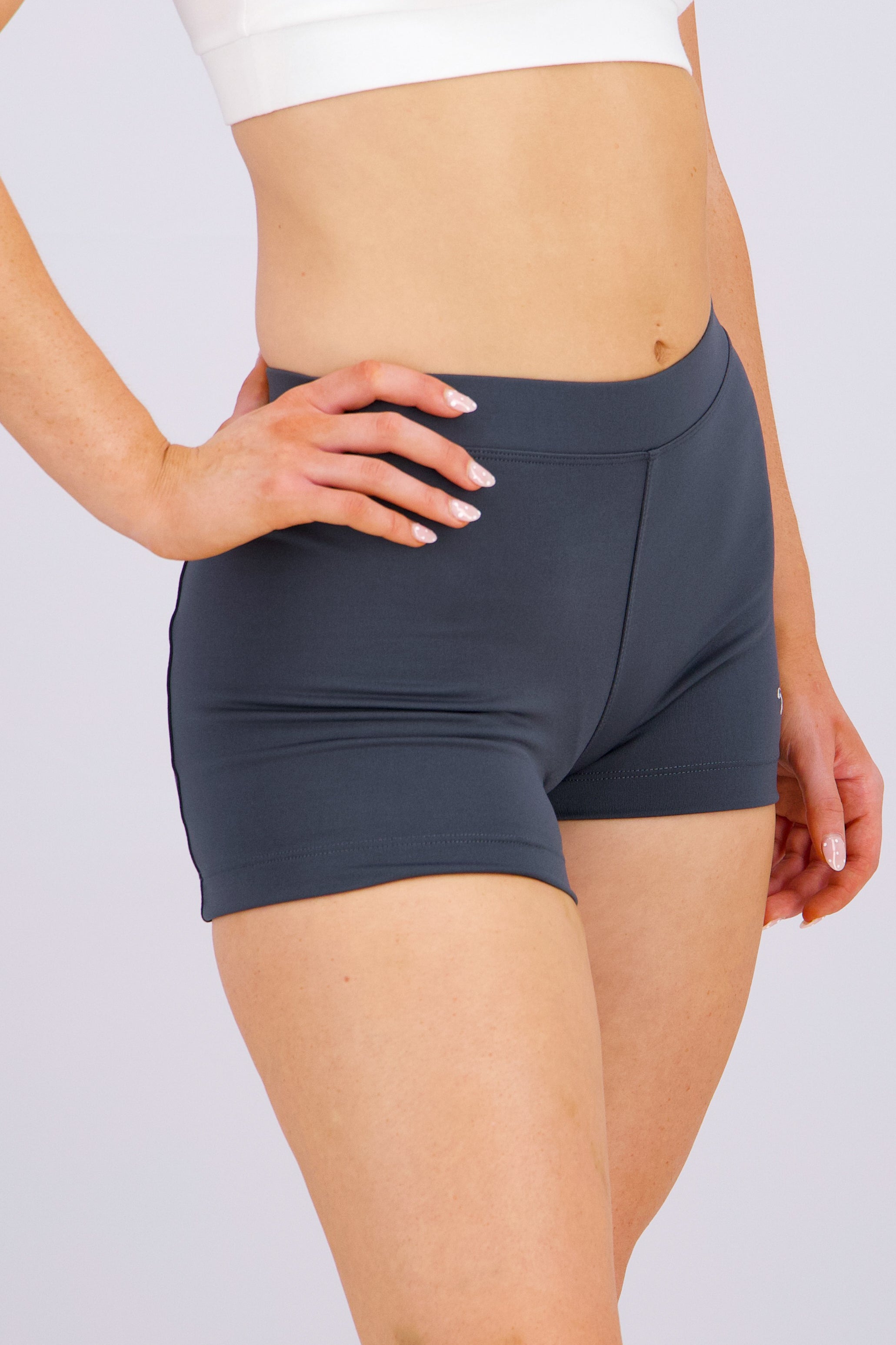 MamoLÝFT COLOR GRADATION STAGE SHORTS LÝFT Gradation Stage Shorts - Red